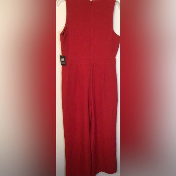 NWT Express Elegant Red Sleeveless Jumpsuit size 12 - Picture 9 of 11